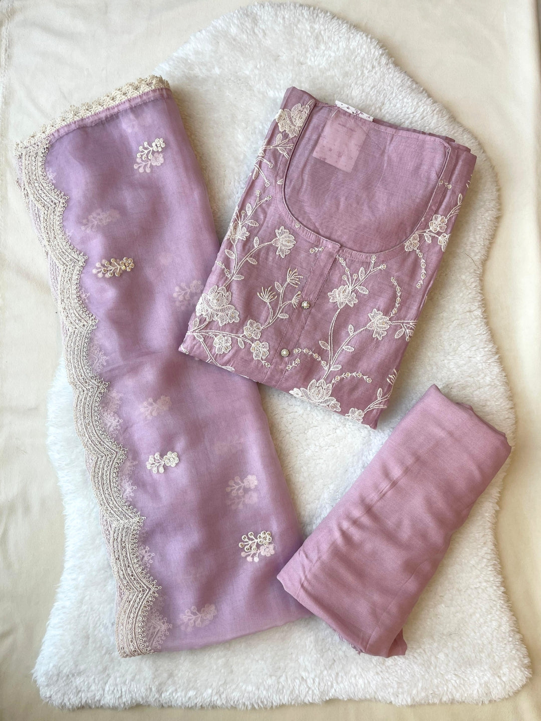 UNSTITCHED SUIT-284