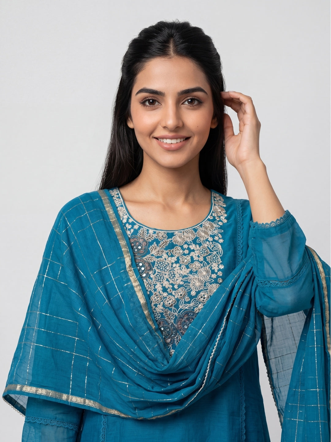 UNSTITCHED-746