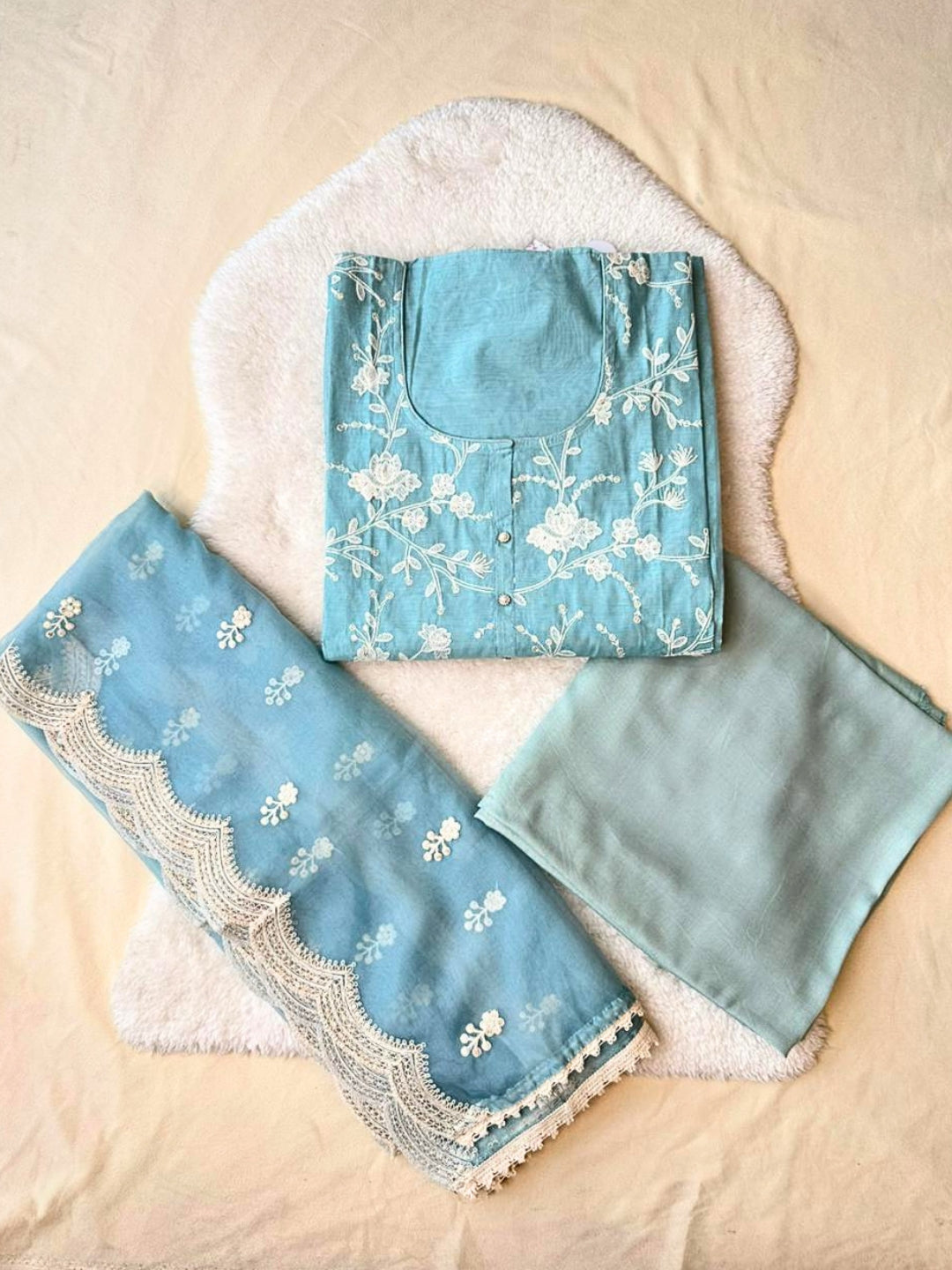 UNSTITCHED SUIT-284