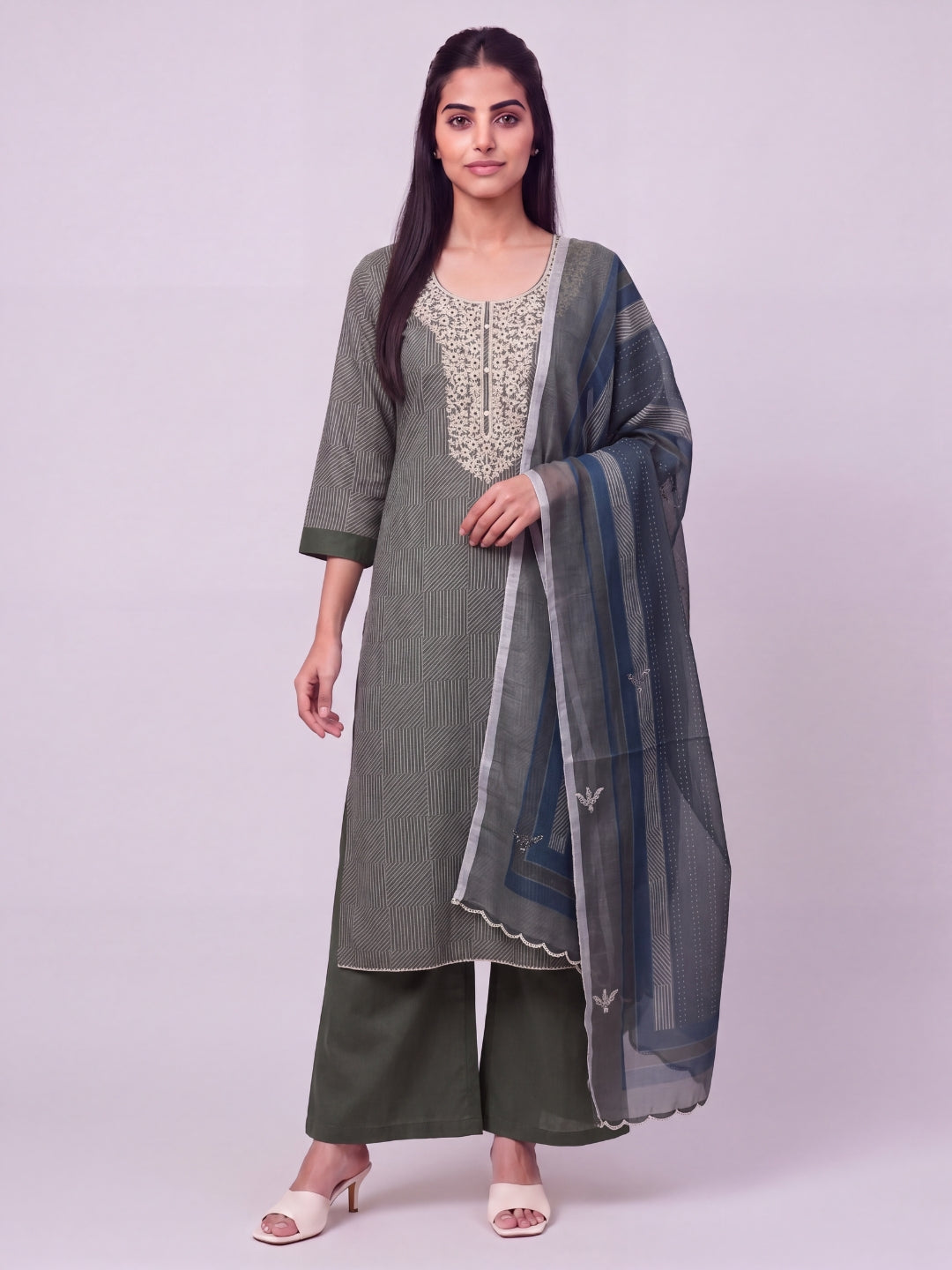 UNSTITCHED-417