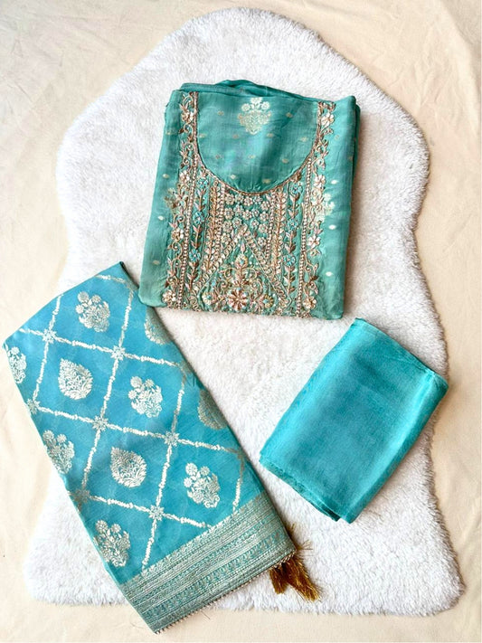 UNSTITCHED-549