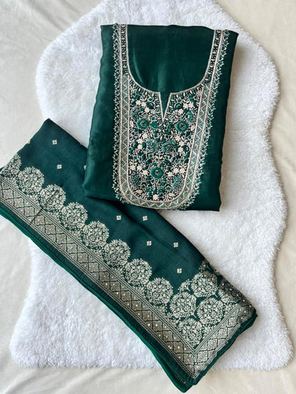 UNSTITCHED-652