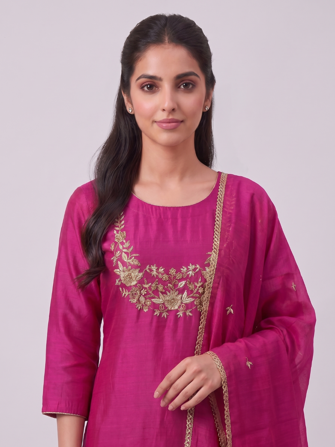 UNSTITCHED-740