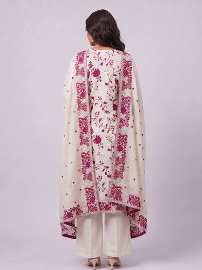 UNSTITCHED-835