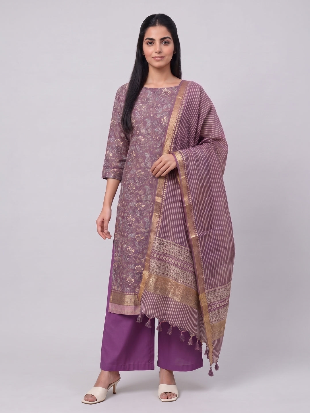 UNSTITCHED-852