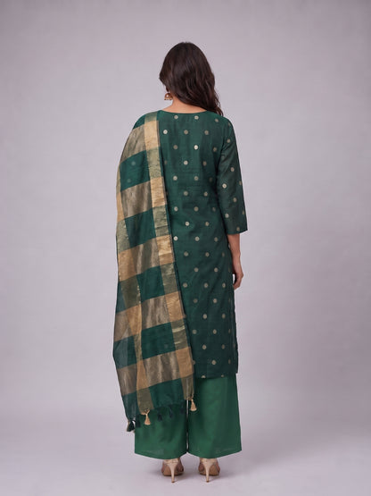UNSTITCHED-853