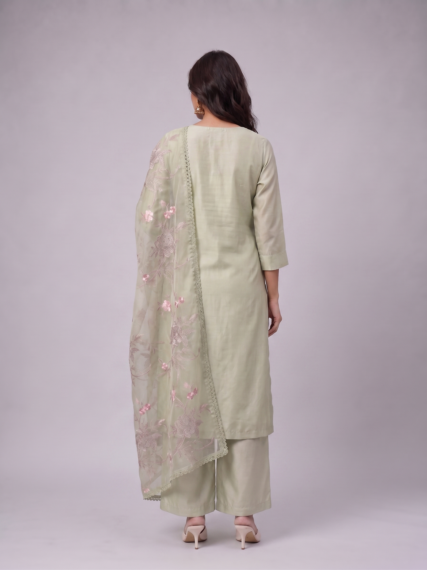 UNSTITCHED-660