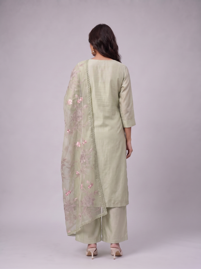 UNSTITCHED-660